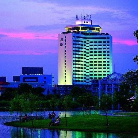 Zhongshan International Hotel Exterior photo